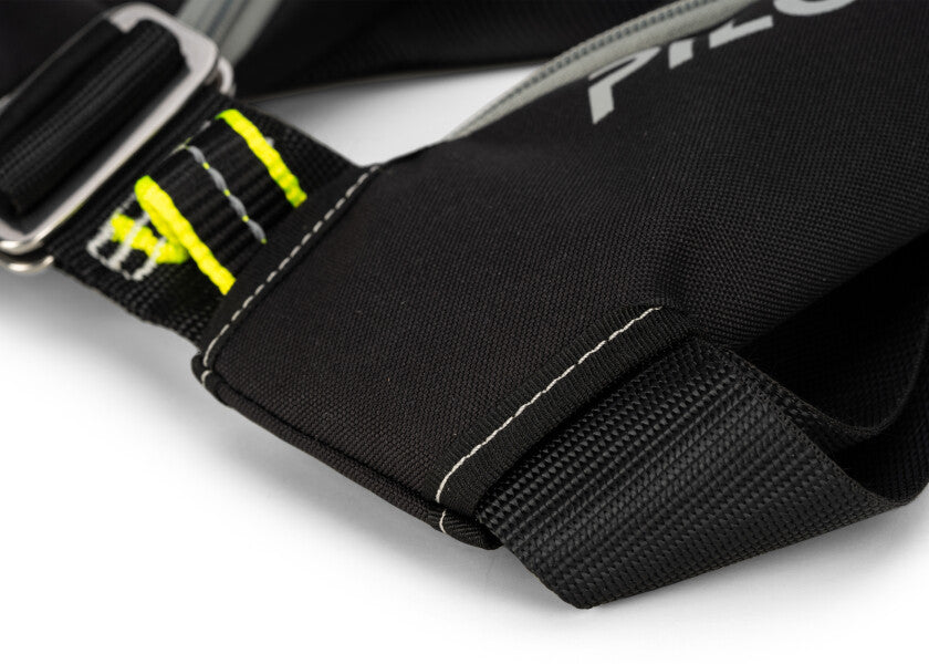 Automatvest PILOT 165 harness svart 165N m/sele polyester med lukking