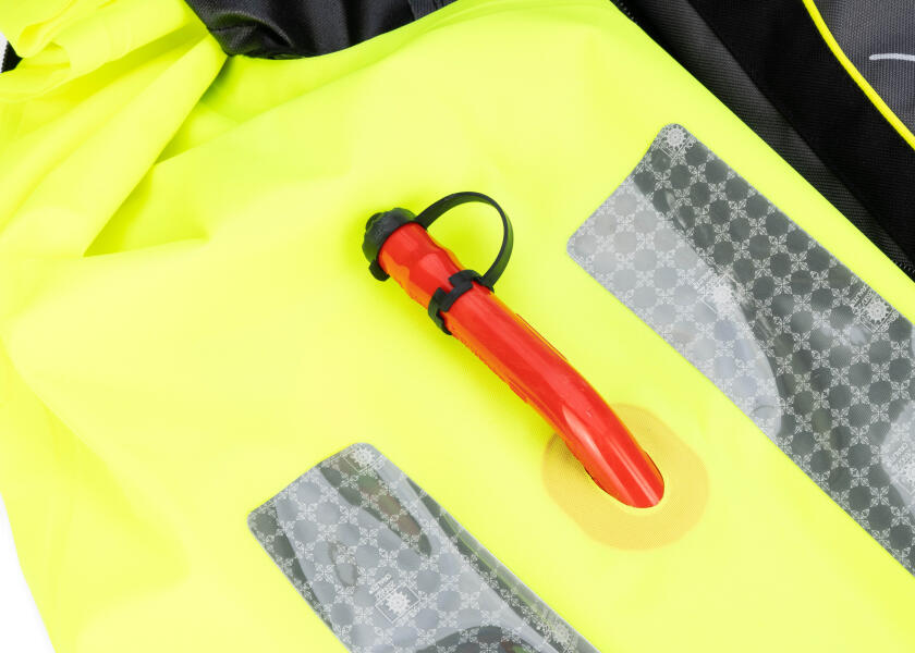 Nærbilde av signalfløjte på Automatvest XD 220 antrasitt 220N polyester