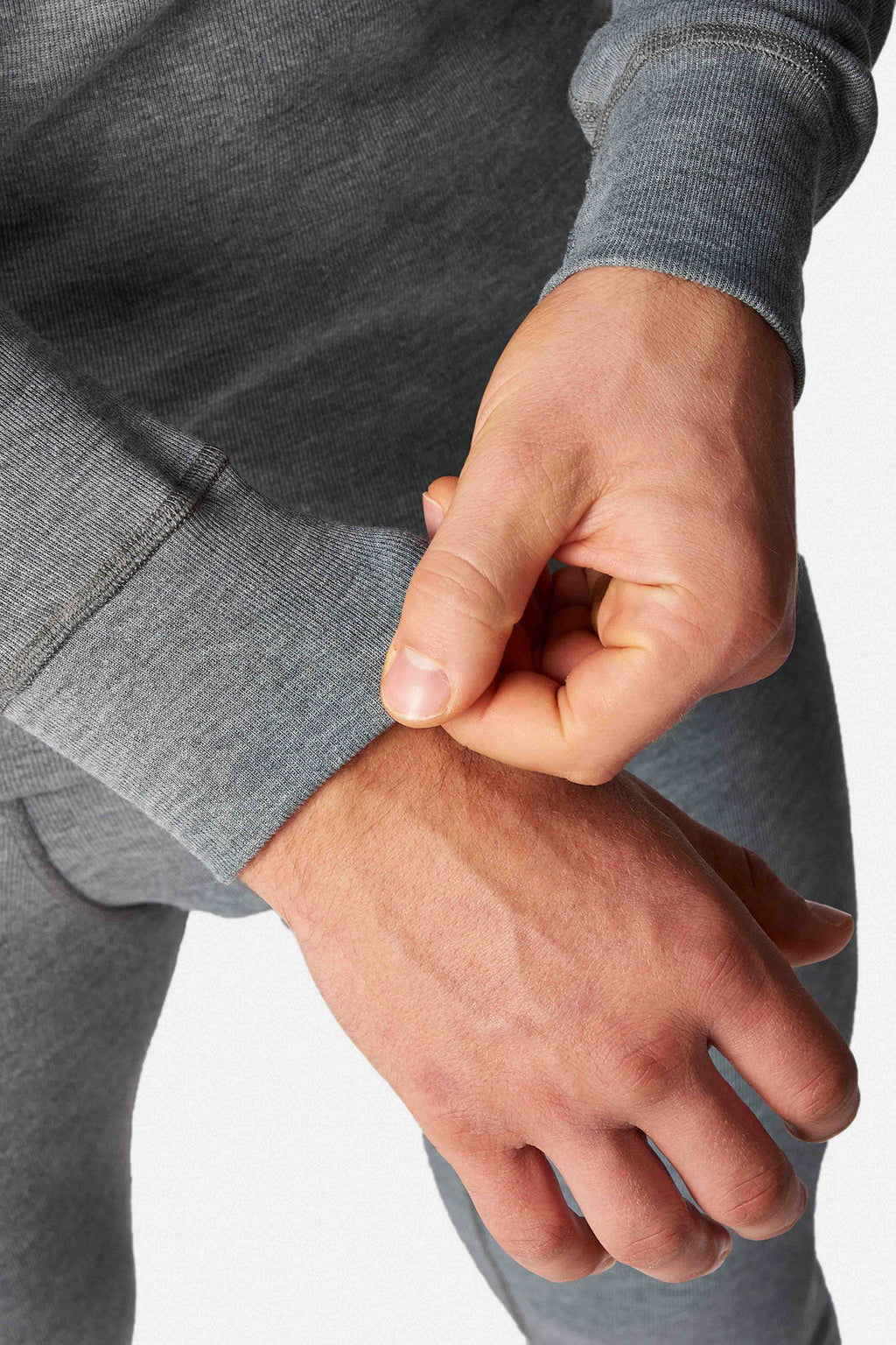 Baselayer-skjorte resirkulert polyester Henri Lloyd nærbilde av logo
