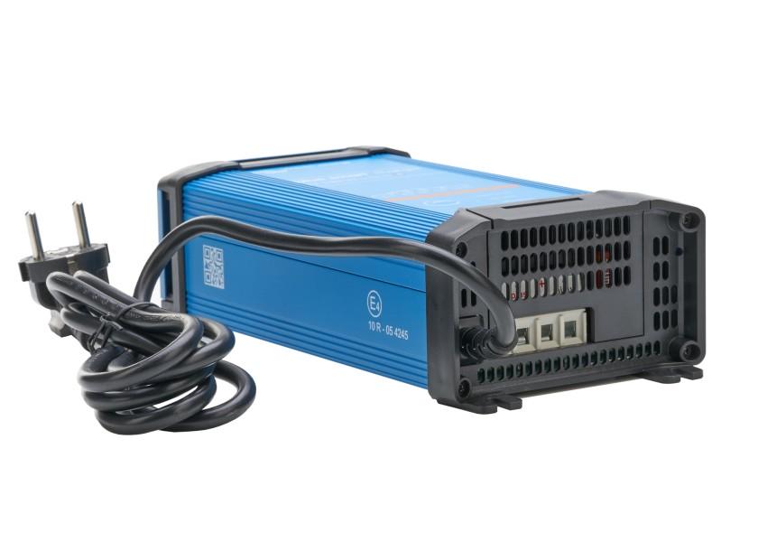 Batterilader BlueSmart IP22 12V 30A 3 utganger Bluetooth detalj