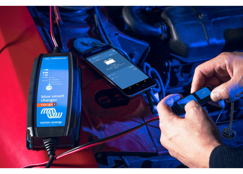 Detalj av Batterilader BlueSmart IP65 12V 10A med Bluetooth - Victron