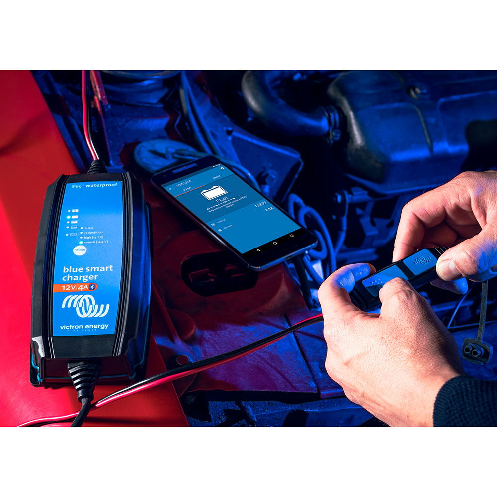 Detalj av Batterilader BlueSmart IP65 12V 5A med Bluetooth