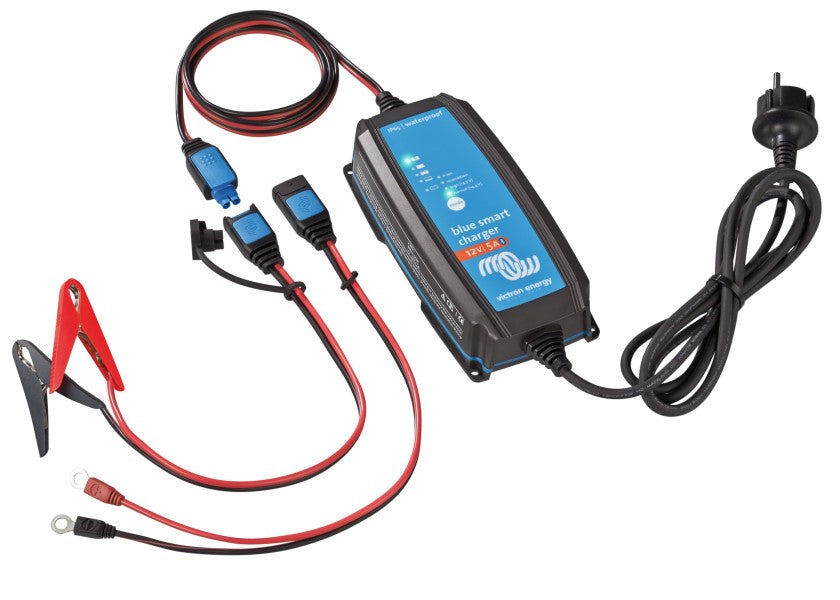 Batterilader BlueSmart IP65 12V 5A Bluetooth - Victron forfra
