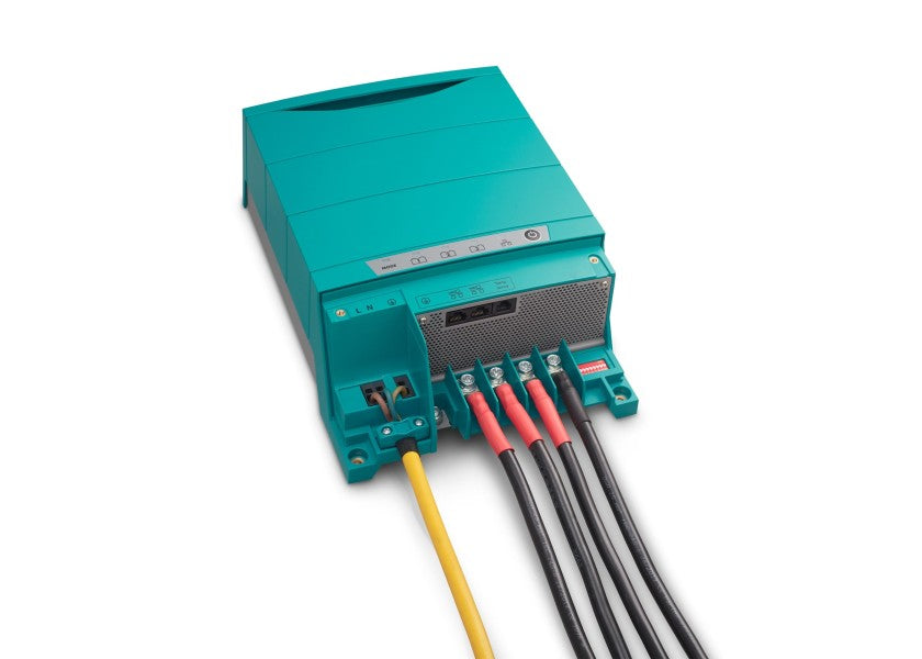 Batterilader ChargeMaster PLUS CZone 12V 50A 3 utganger nærbilde