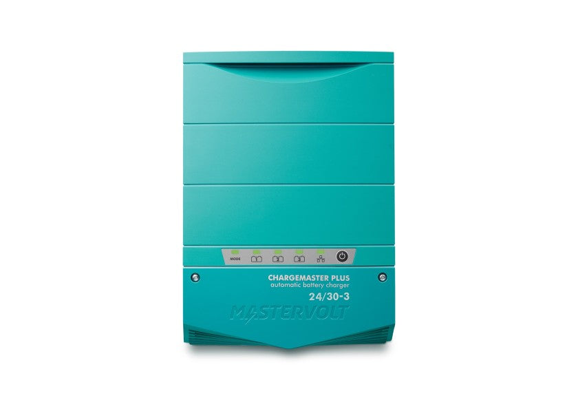 Detalj av Batterilader ChargeMaster PLUS CZone 24V 30A 3 utganger