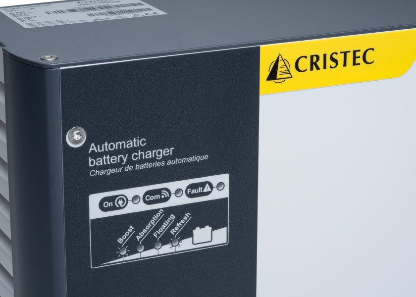 Batterilader HPOWER 12V 90A 3 utganger - Cristec nærbilde av betjeningspanel