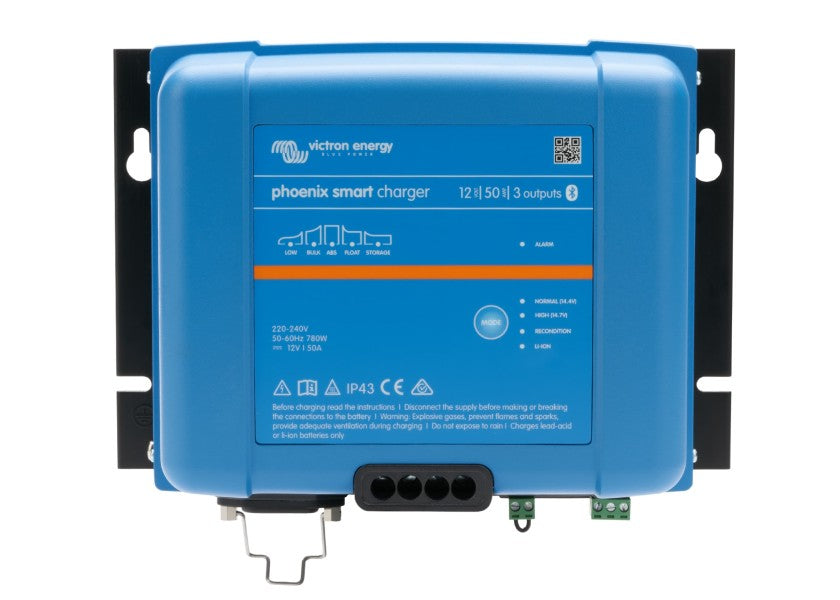 Batterilader Phoenix Smart IP43 12V 50A 3 utganger forfra