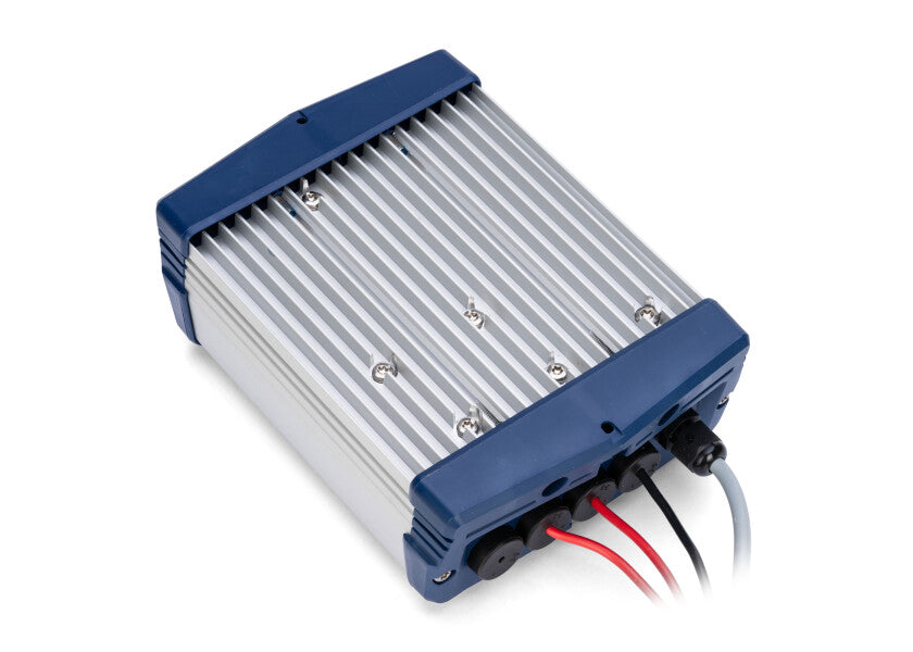 Batterilader PROLITE 12V 15A 2 utganger IP65 Bluetooth Dolphin i bruk