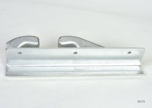 Detalj av Baugklyds for relingsskinne babord - BAVARIA