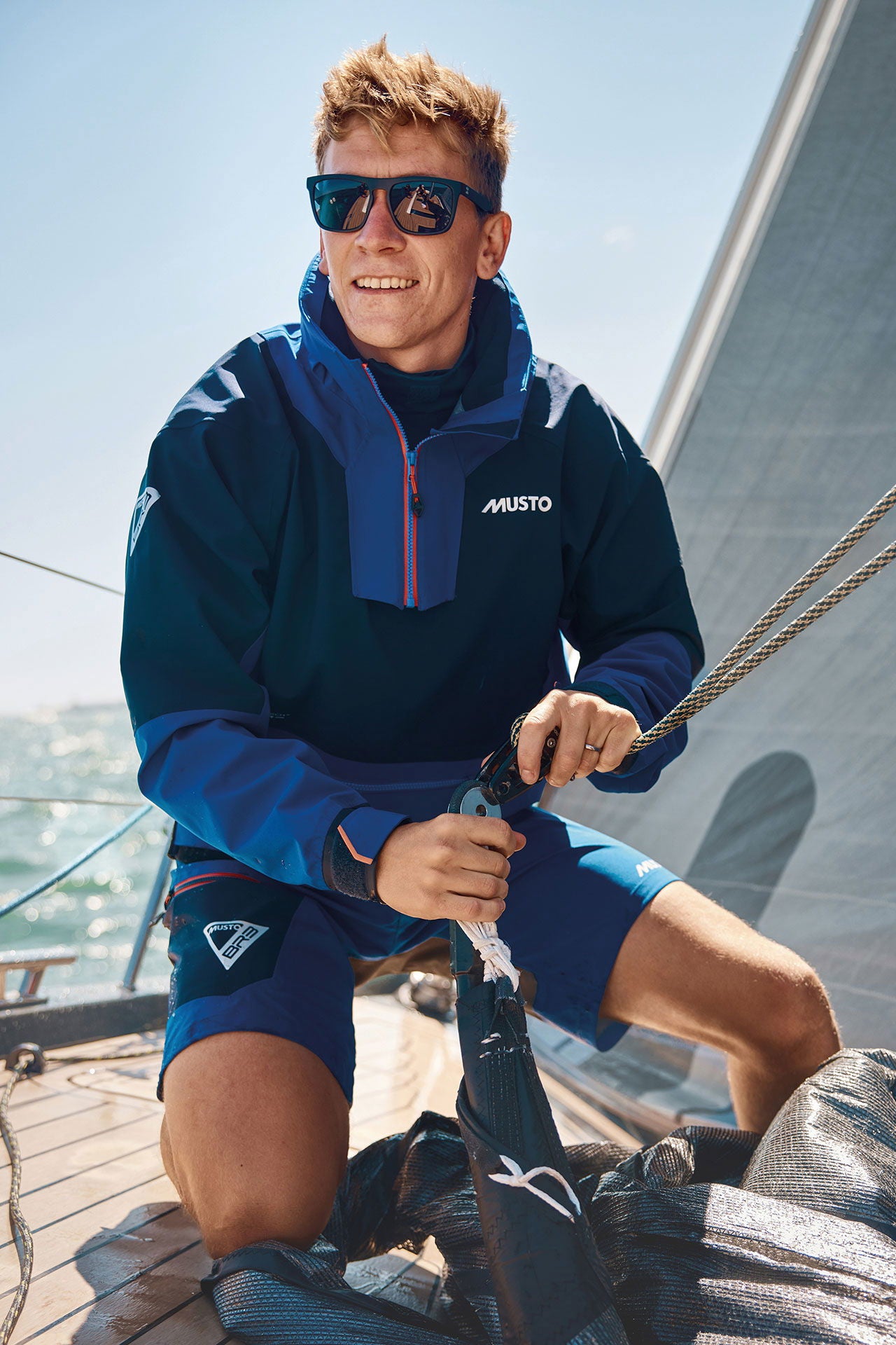 BR3 Sport smock vanntett 20 000 mm pustende 15 000 g m2 med opphengsløkke
