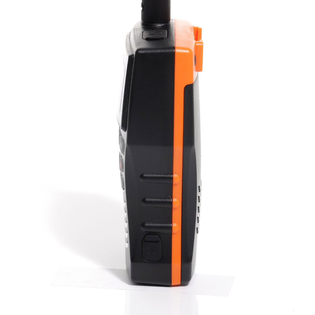 Detalj av Cobra MR HH150 håndholdt VHF