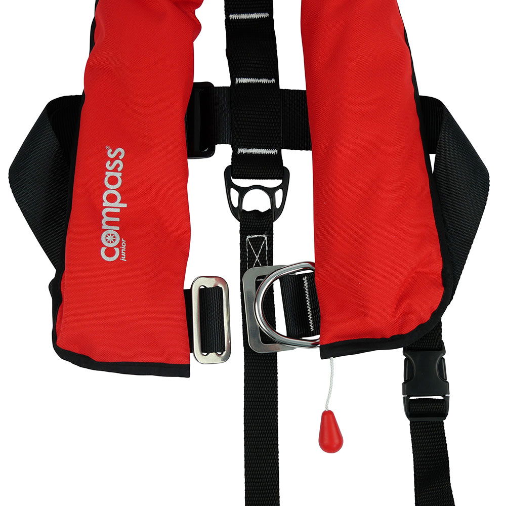 Compass Junior automatvest 150N med sele 2-pack nærbilde av livbelte