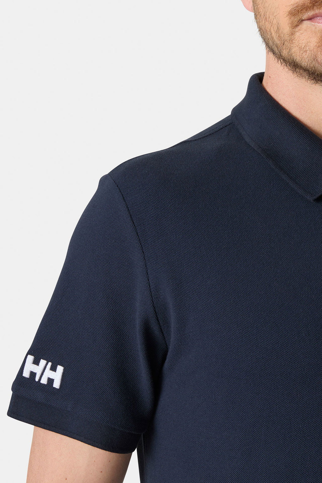 Crew polo bomull piqué for herre vist på modell