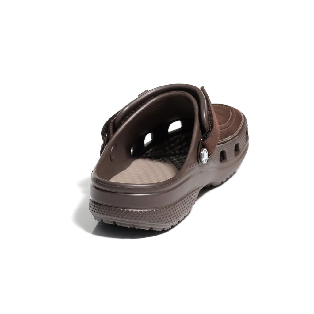 Crocs Yukon Sport herresko detalj av lærdetaljer