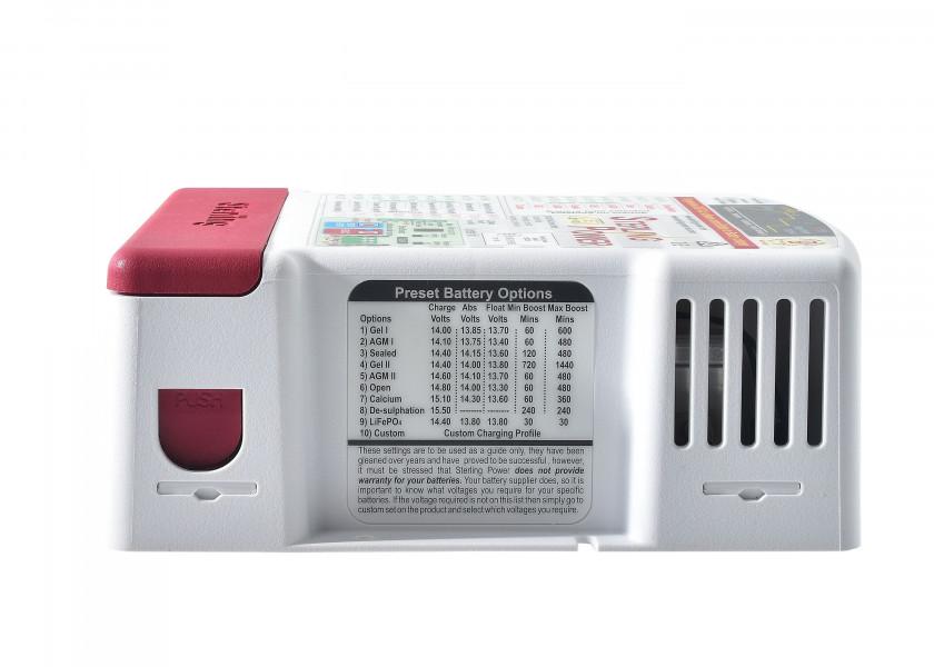 Nærbilde av DC-DC lader Pro Batt Ultra 12V til 12V 30A - Sterling