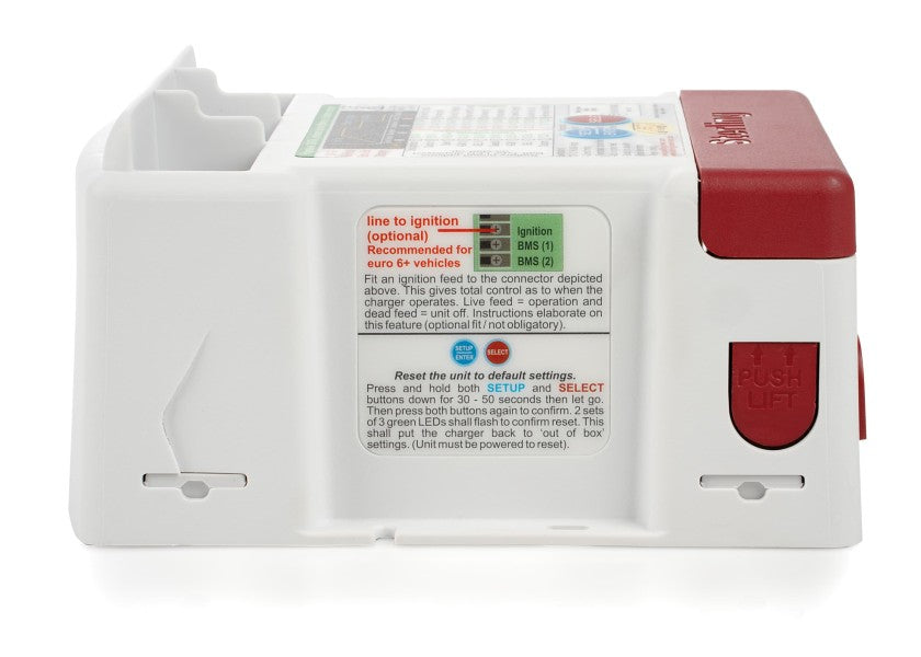 Detalj av DC-DC lader Pro Batt Ultra 12V til 12V 60A