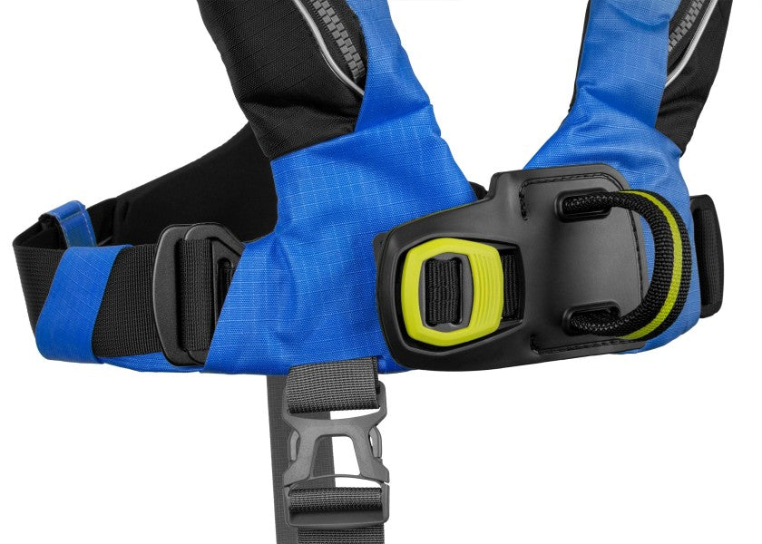 Deckvest 6D automatvest 170N med HRS system blå/svart montert
