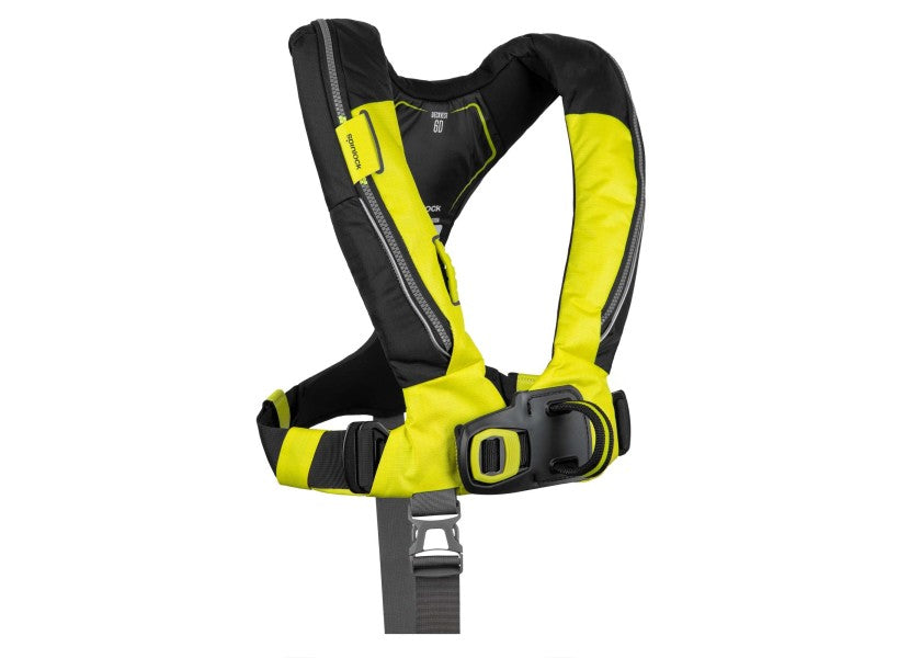 Montert Deckvest 6D automatvest 170N gul/svart med sele på seiler