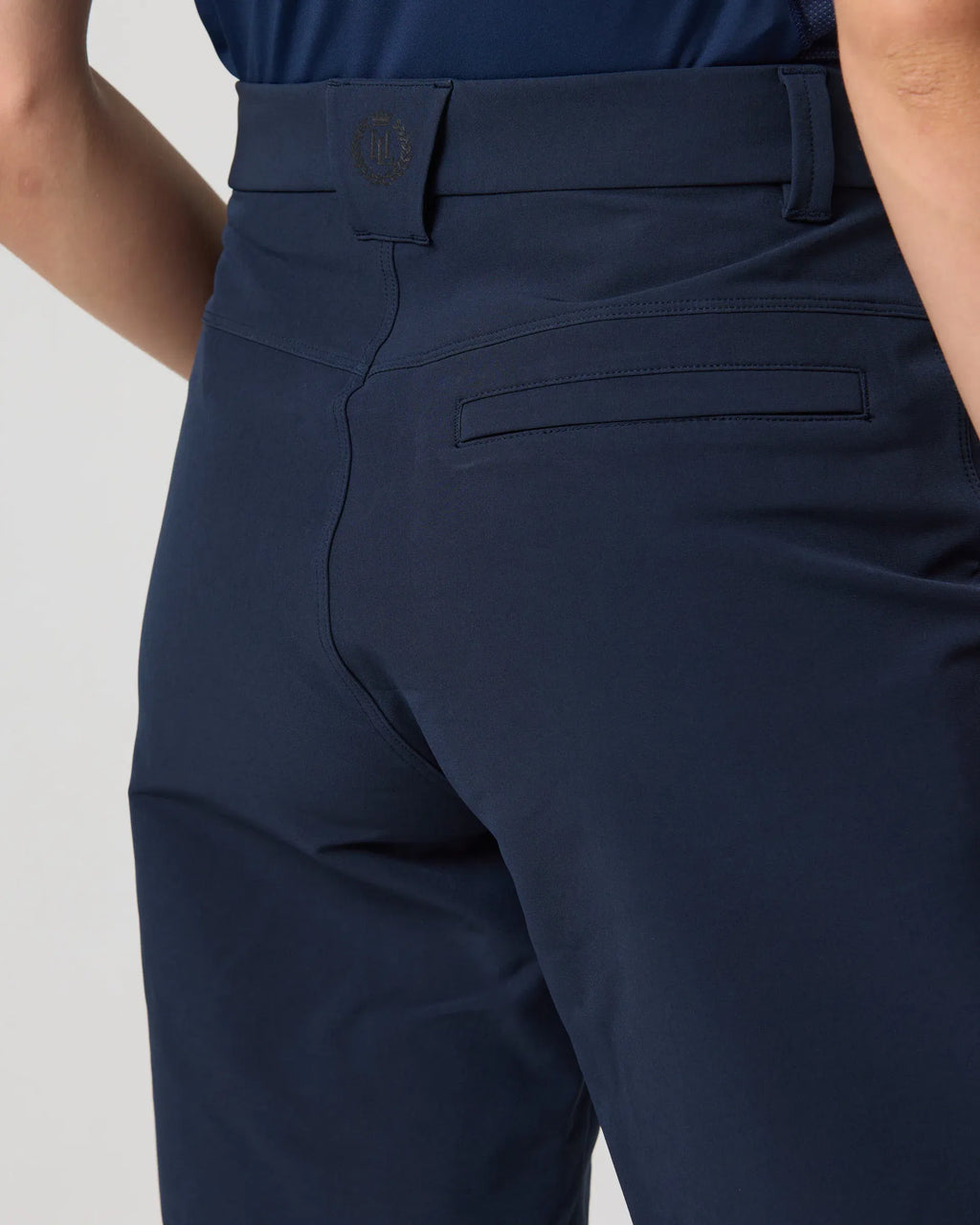 Explorer dame-shorts vannavvisende DWR montert på modell