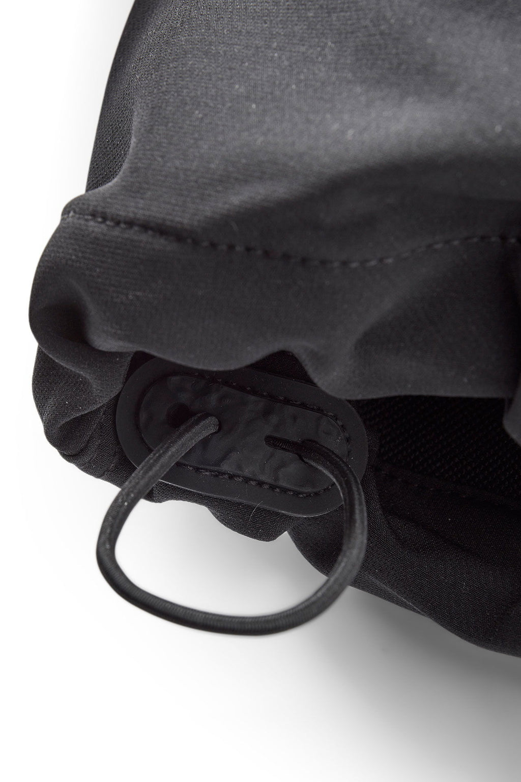 Explorer Trouser 3.0 bukse med DWR 4-veis stretch montert på modell