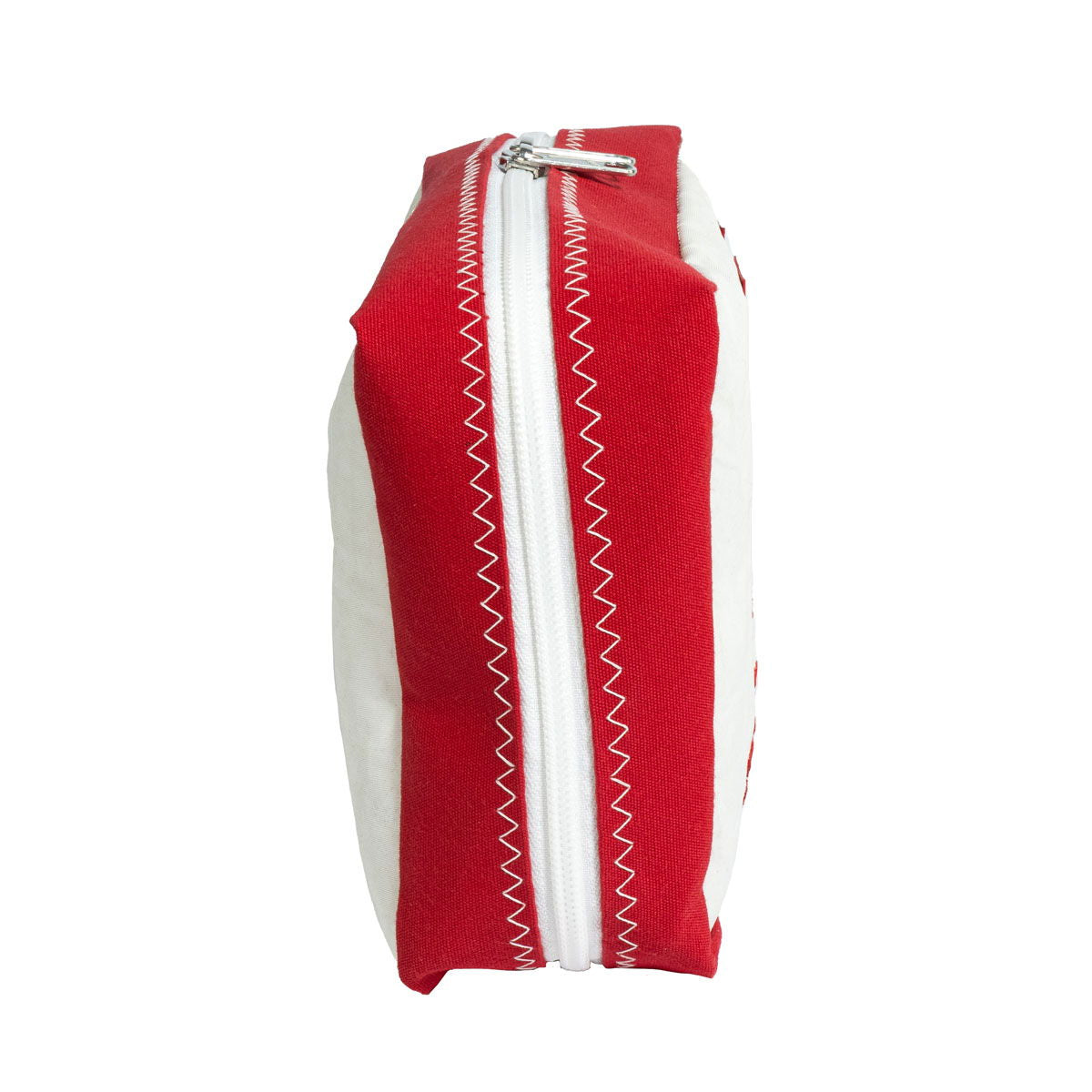 First aid bag førstehjelpveske av resirkulert seil montert