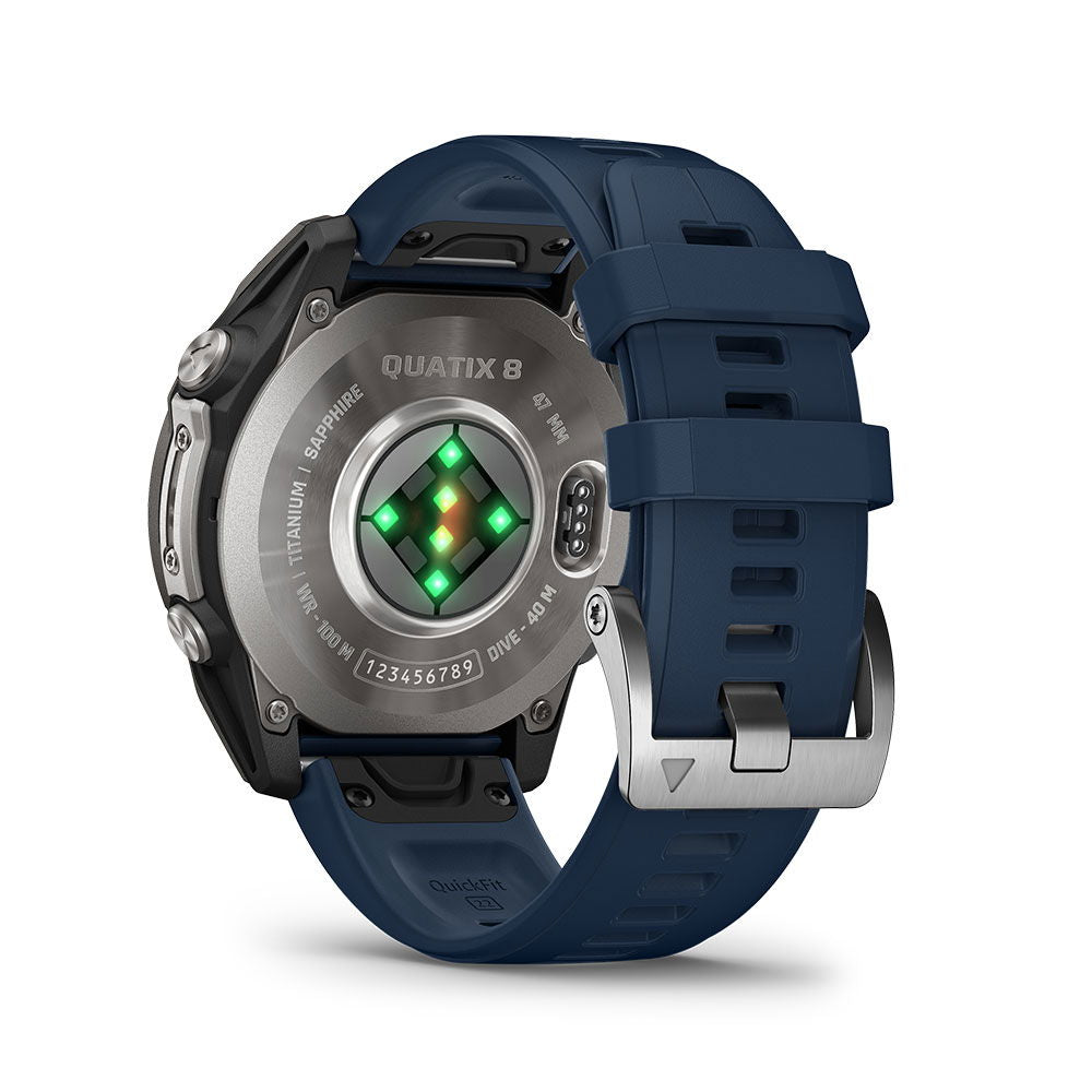Garmin quatix 8 detalj av AMOLED-display