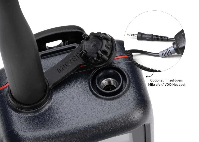 Håndholdt VHF HX320E 6W flytende med USB-C i båt cockpit
