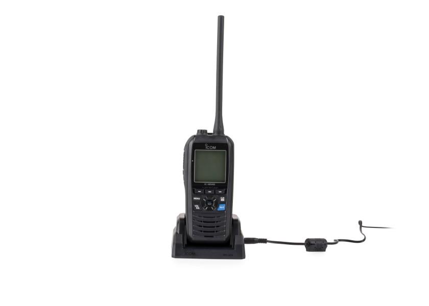 Detalj av Håndholdt VHF IC-M94DE med AIS-mottaker og DSC