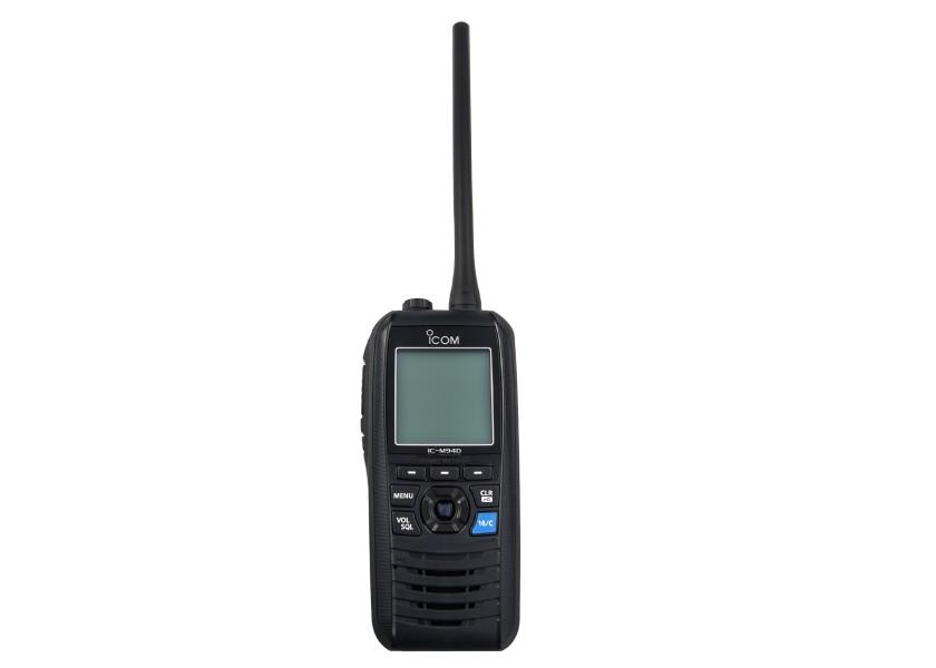 Håndholdt VHF IC-M94DE med AIS-mottaker og DSC i bruk