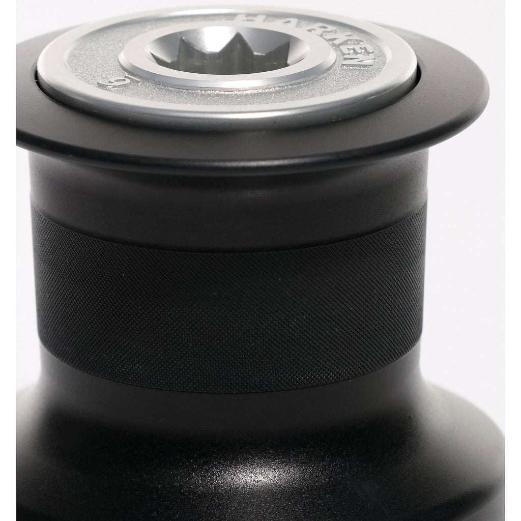 Harken Radial vinsj B6A krom 1-gir 60 mm trommel montert på båt