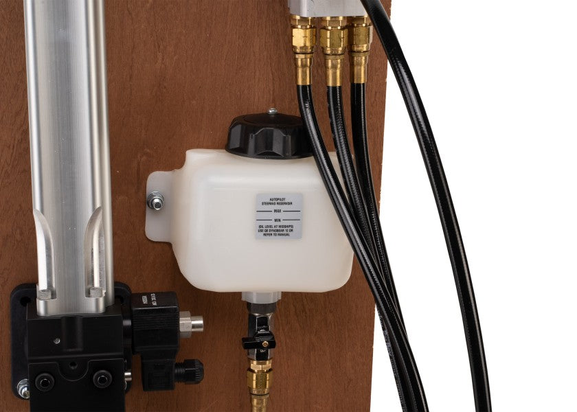 Hydraulisk lineæraktuator for autopilot Type 2 24V 585 kg nærbilde 2