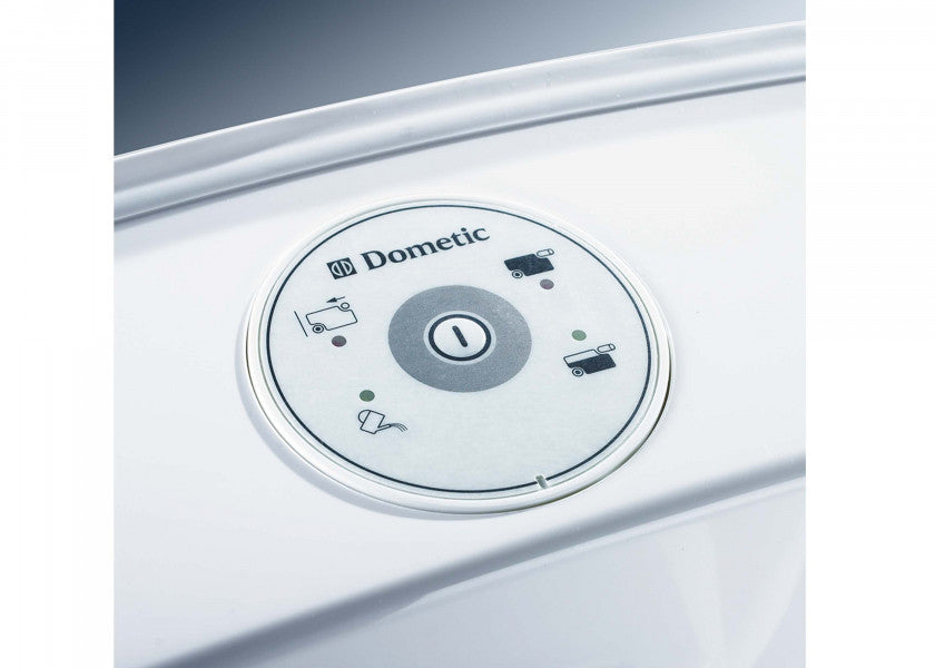 Montert Kassetttoalett med keramikkskål 12V 7 liter tank - Dometic i båt