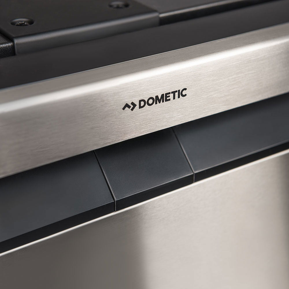 Kjøleskap CoolMatic NRX 50S kompressor detalj av dør