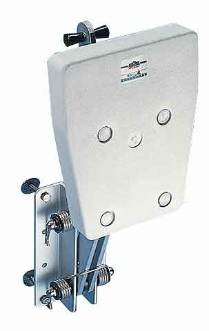 Forfra av Klappbar motorbrakett 20 hk maks 35 kg for påhengsmotorer - Compass