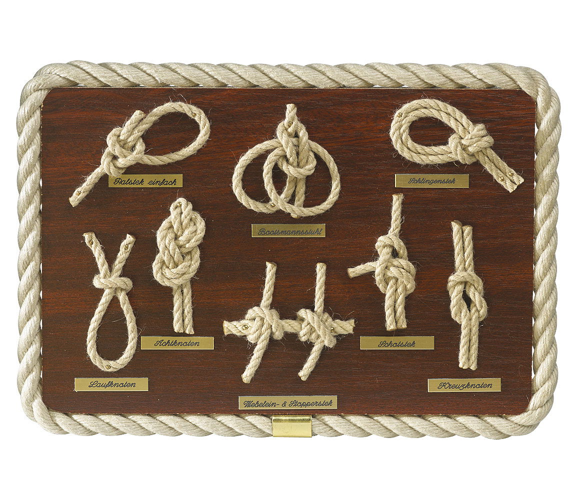 Knutetavle 32 x 22 cm med åtte knuter og tauverk forfra