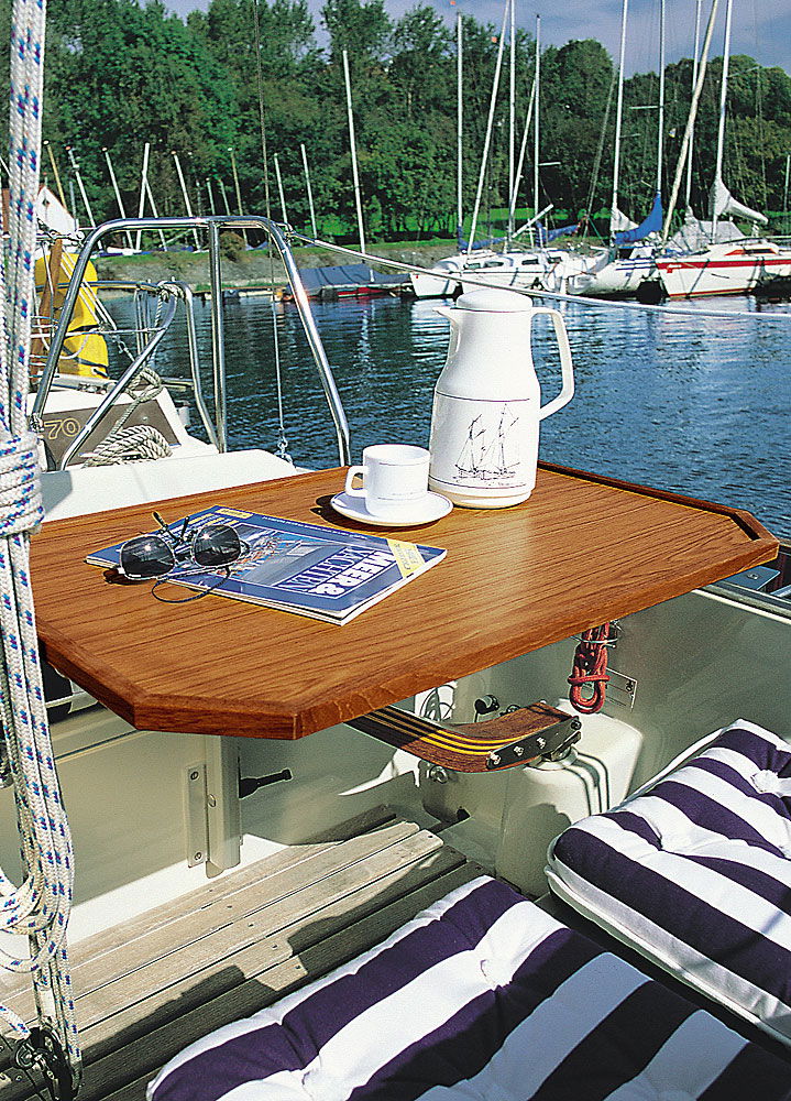 Lagun båtbord Rimini med understell bakside