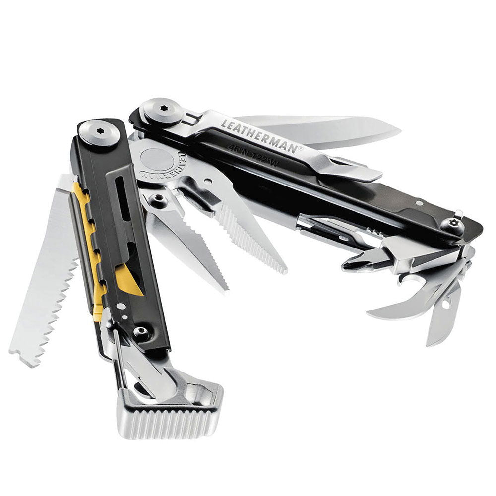 Leatherman Signal multitool montert på belte