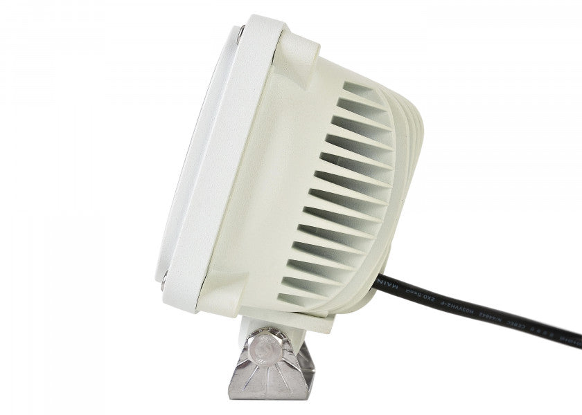 LED dekkslys 45 W 4050 lumen 12/24V nøytralhvit montert på båt