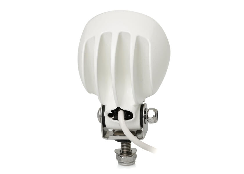 LED dekkslys MODULE 70 PRO Gen 5 hvit spot montert på båt