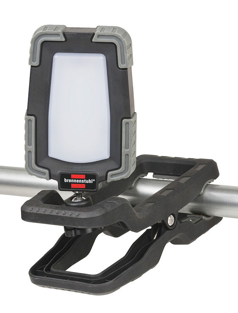 LED oppladbar lyskaster CL 1050 950 lumen montert