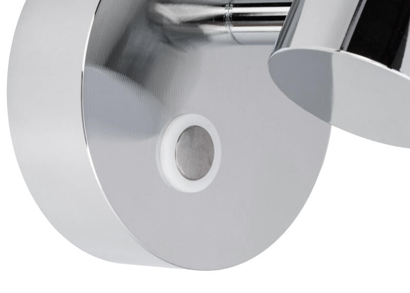 Detalj av touch-bryter på LED vegglampe rund med USB-C ladeport 2700K