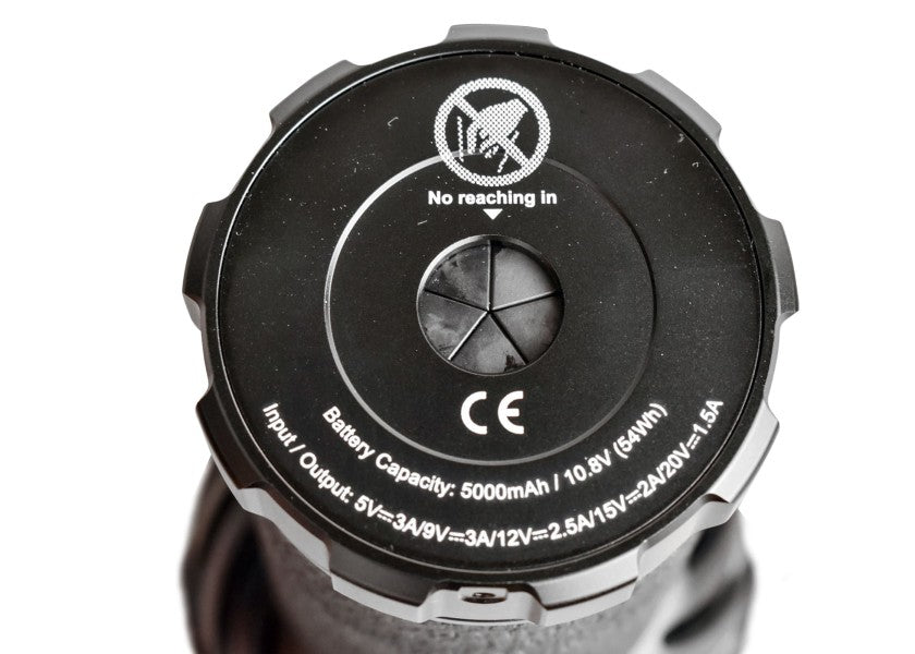 Lommelykt MARAUDER 2 14000 lumen oppladbar ergonomisk grep