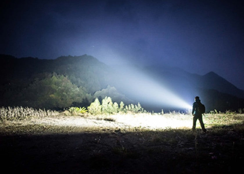 Detaljbilde av Lommelykt MARAUDER 2 14000 lumen oppladbar