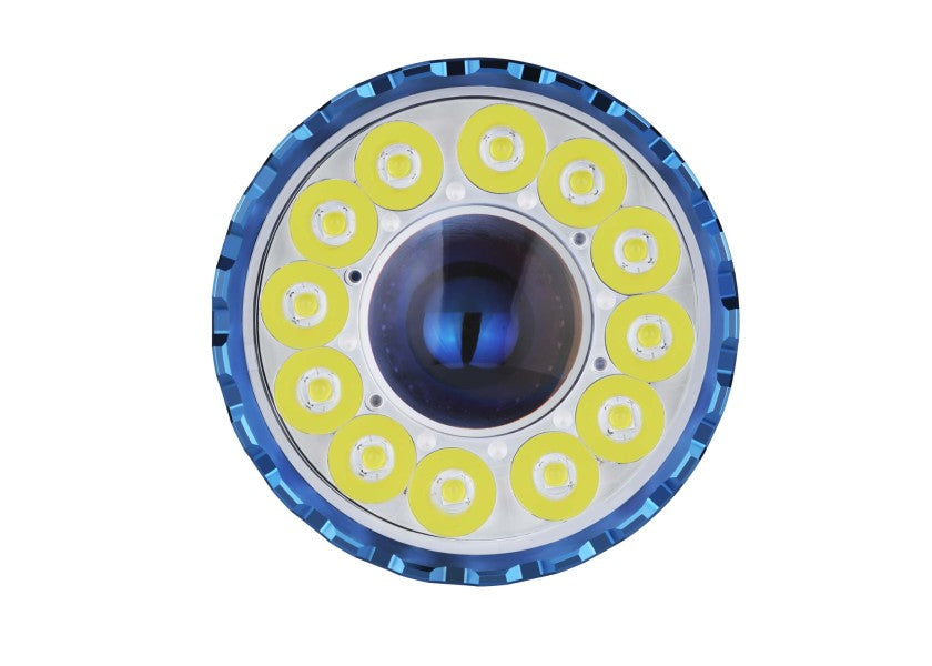 Montert Lommelykt MARAUDER 2 14000 lumen oppladbar på båt