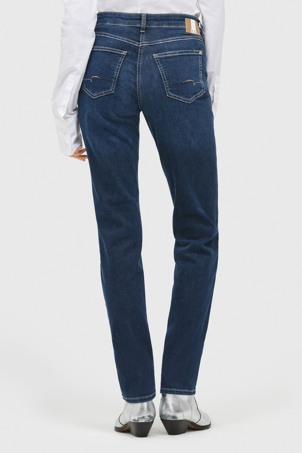 Detalj av MAC Angela stretchjeans dame 5 lommers slim fit