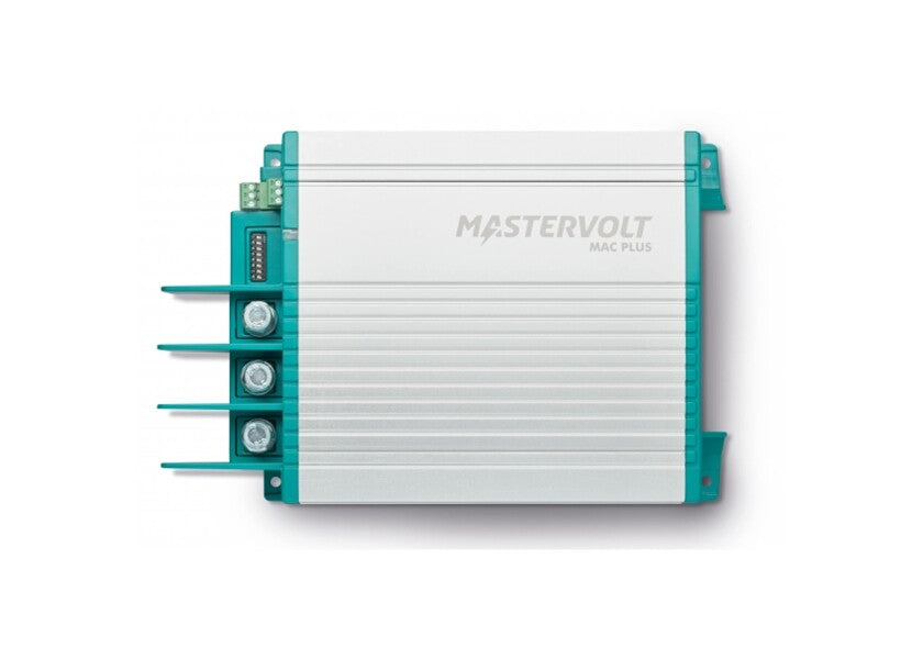 Mac Plus 12/24-30 + CZone batteri-til-batteri-lader 30 A bakside