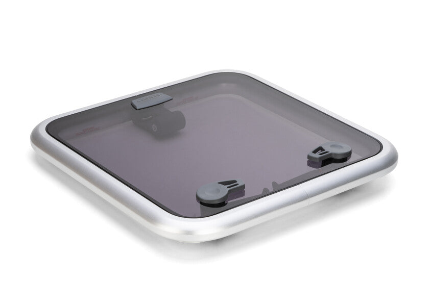 Medium Profile dekksluke størrelse 40 aluminium Lewmar forfra
