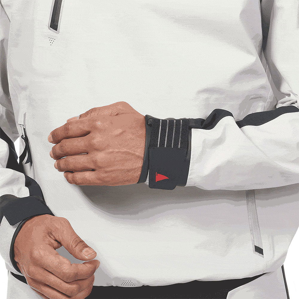 Musto LPX Gore-Tex smock 3-lag montert på seiler