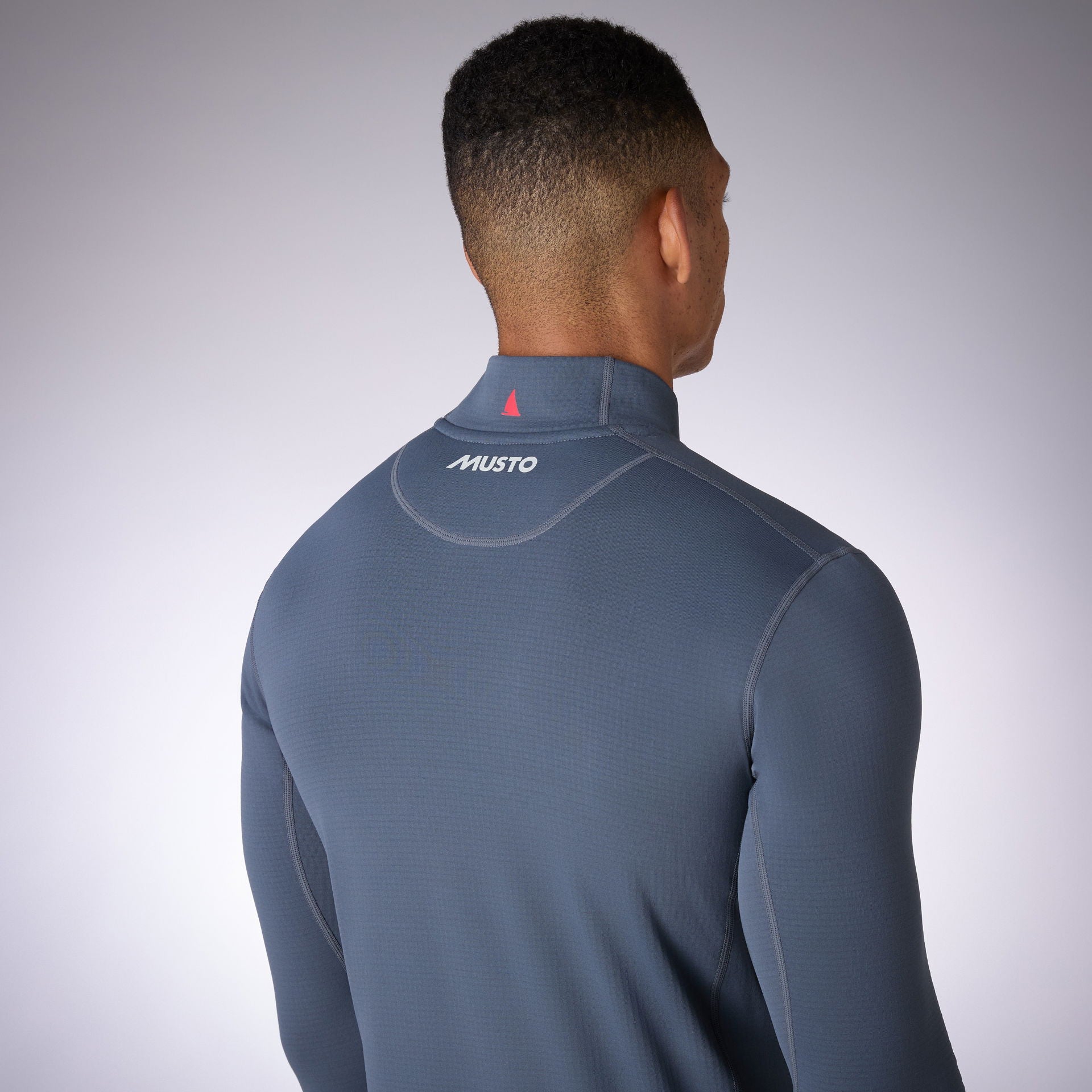 Musto Thermal Baselayer Shirt 2.0 teknisk undertøy montert på modell