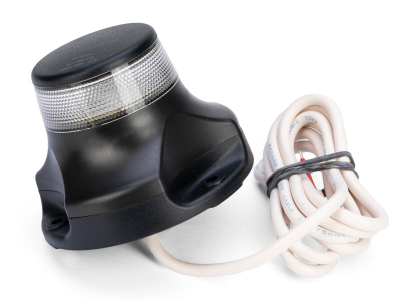 NaviLED 360 PRO rundtlysende lanterne med svart plasthus